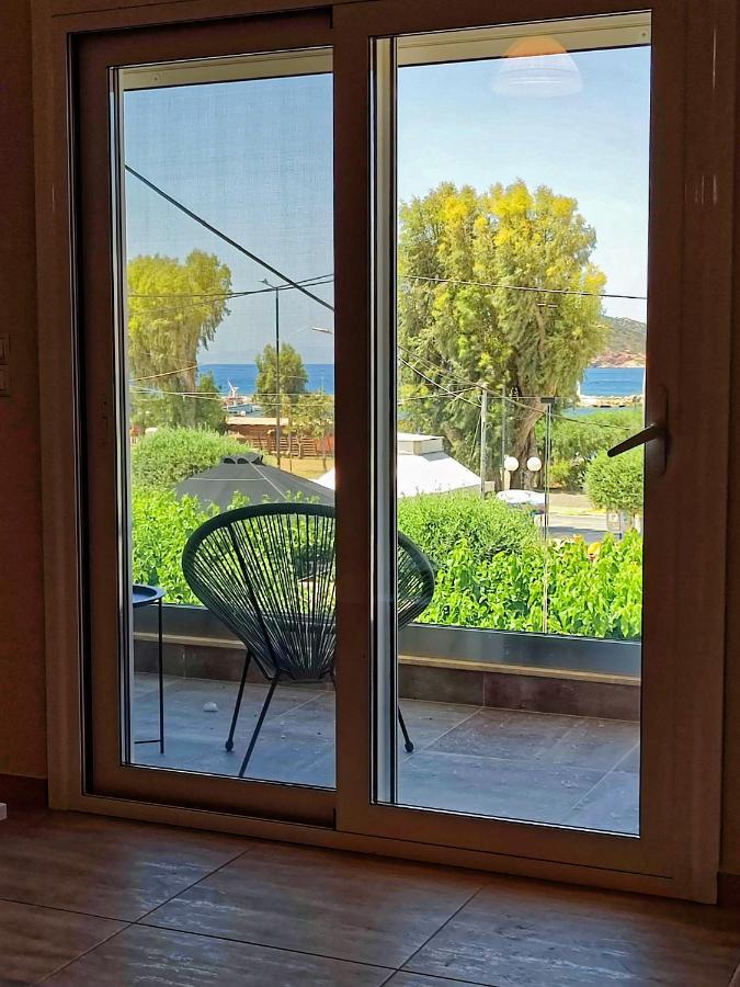 Palaiá Fókaia Seaview-Apartments מראה חיצוני תמונה