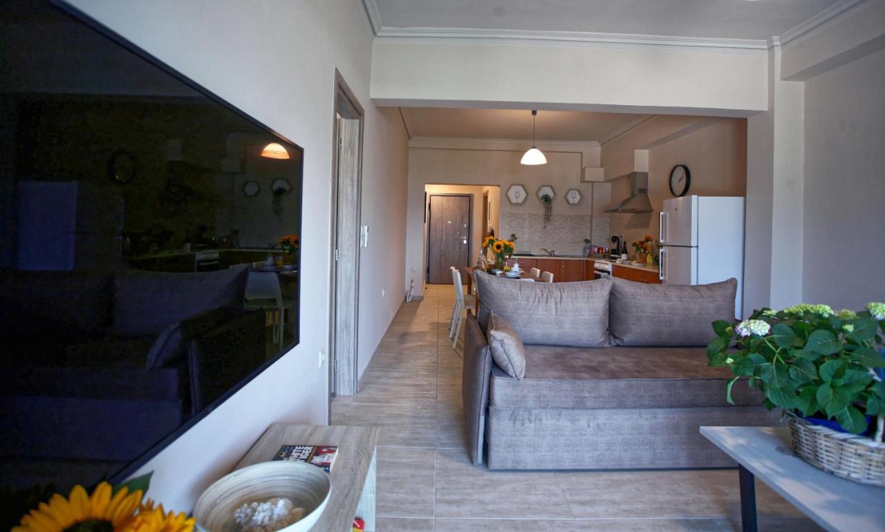 Palaiá Fókaia Seaview-Apartments מראה חיצוני תמונה