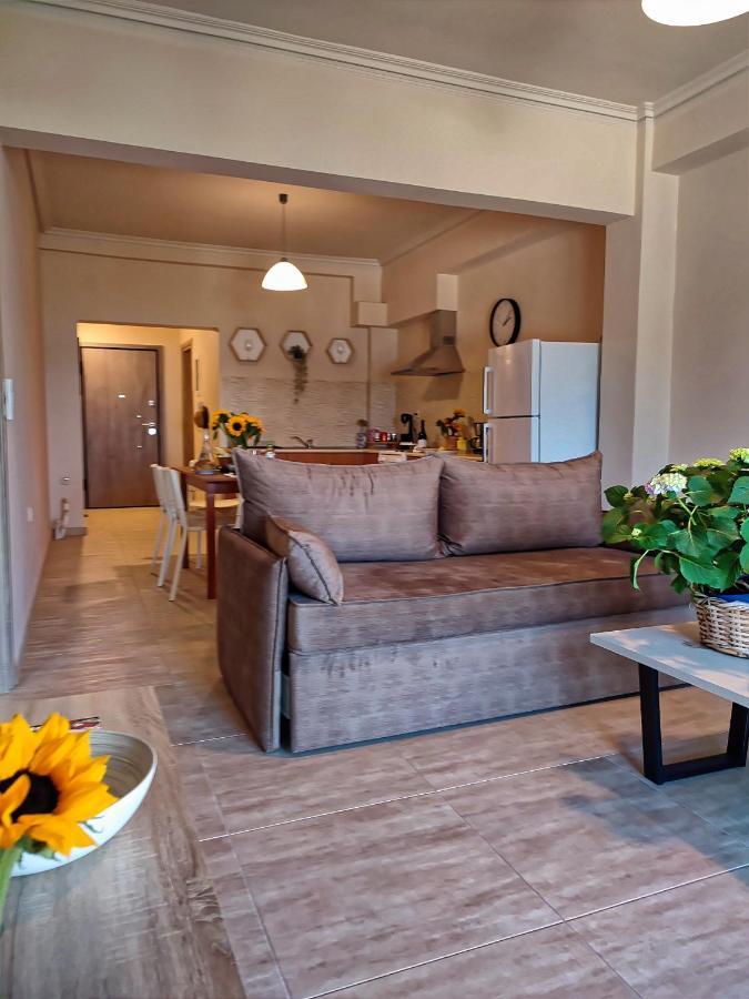 Palaiá Fókaia Seaview-Apartments מראה חיצוני תמונה