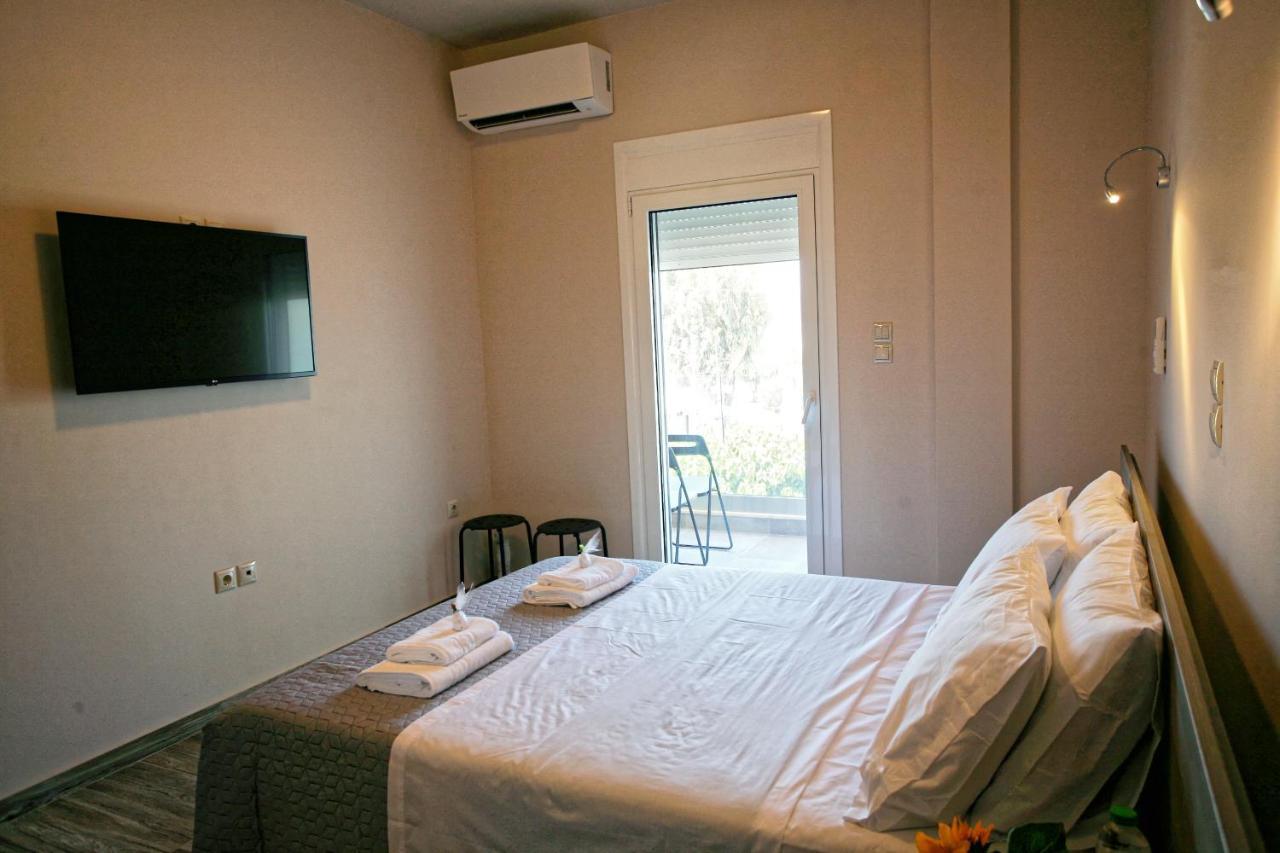 Palaiá Fókaia Seaview-Apartments מראה חיצוני תמונה