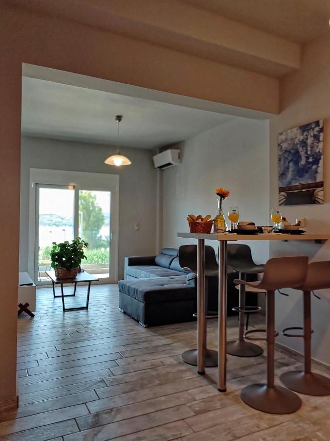Palaiá Fókaia Seaview-Apartments מראה חיצוני תמונה
